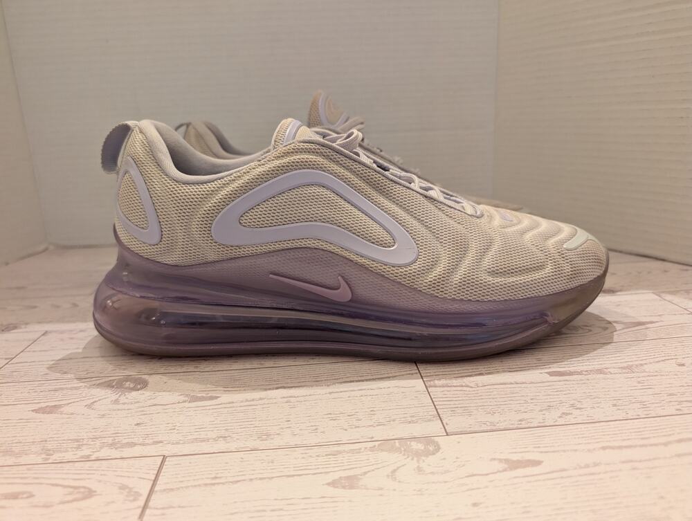 Nike Air Max 720 Womens Size 11 Purple Running Shoes AR2933-009 Oxygen Purple
